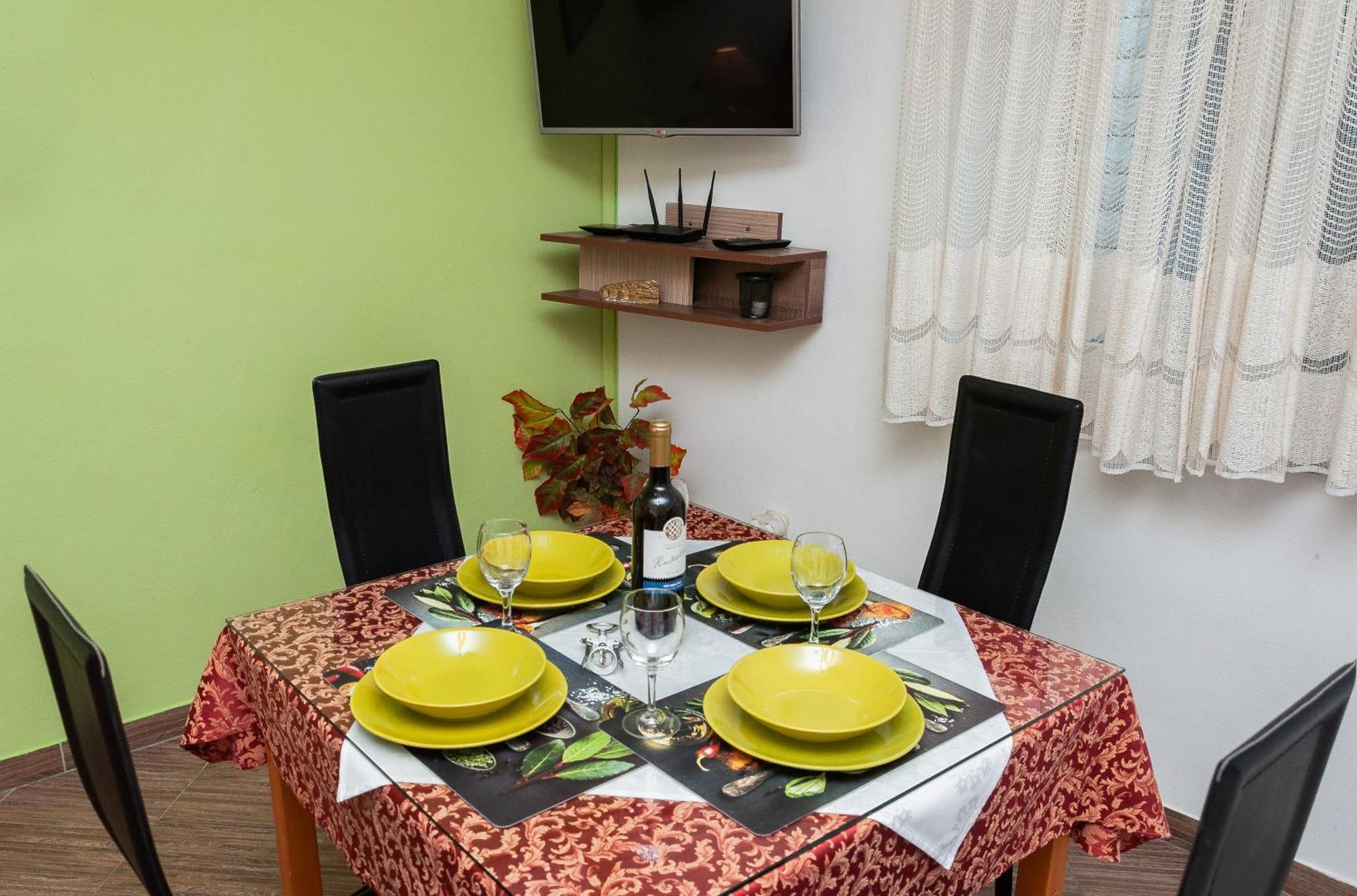 Classy Apartment Center สปลิท ภายนอก รูปภาพ