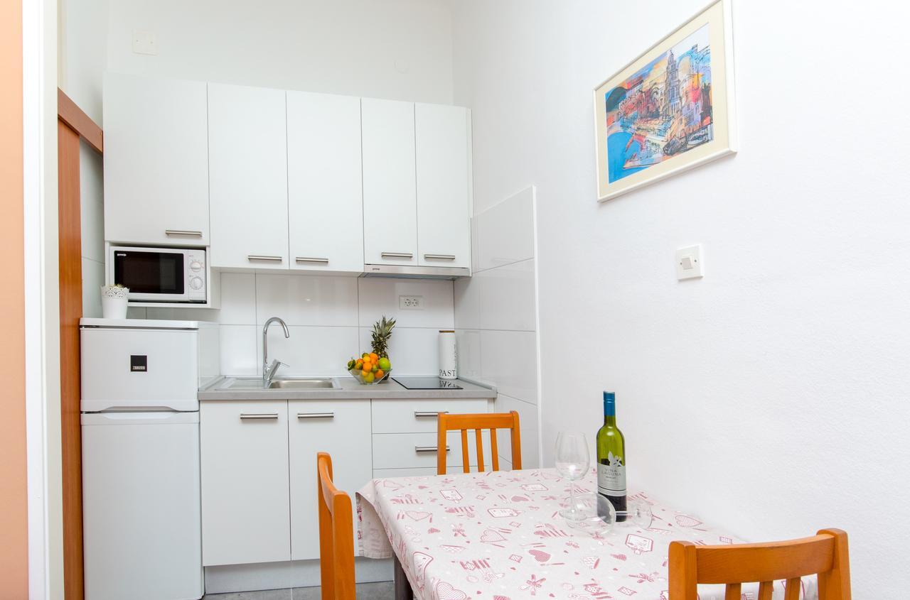 Classy Apartment Center สปลิท ภายนอก รูปภาพ