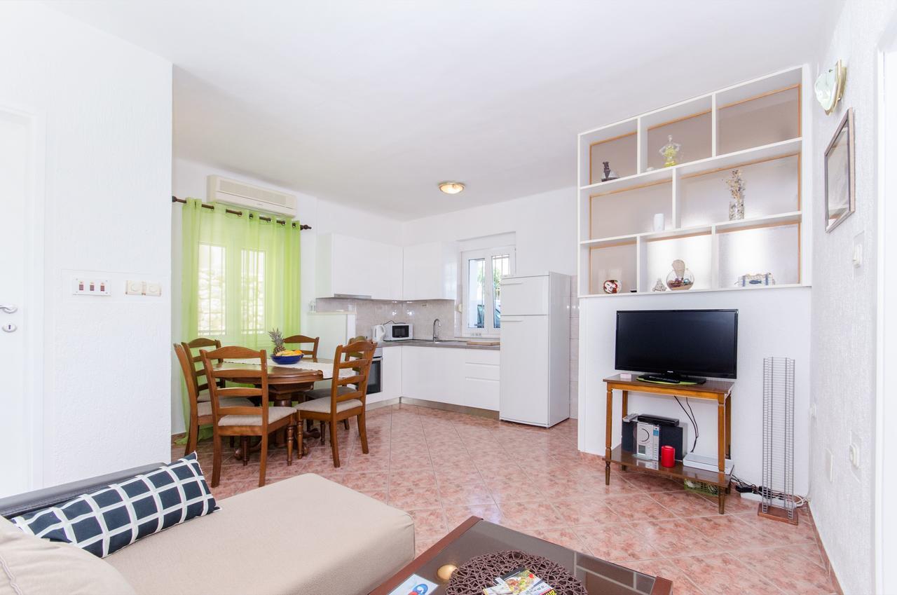 Classy Apartment Center สปลิท ภายนอก รูปภาพ
