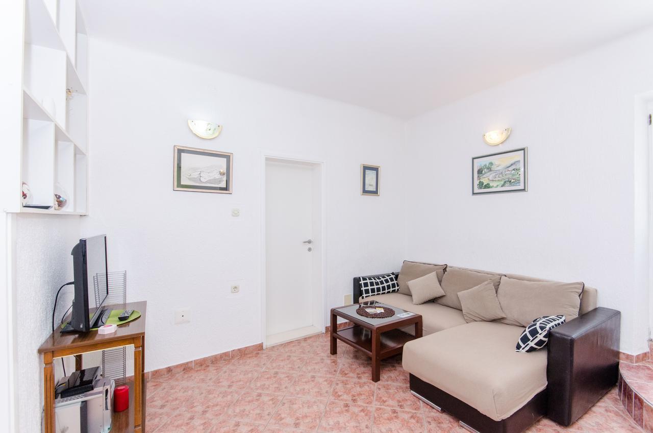 Classy Apartment Center สปลิท ภายนอก รูปภาพ